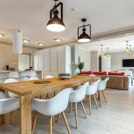 Beautiful In With 4 Bedrooms, Sauna And Outdoor Swimming Pool Veprinac